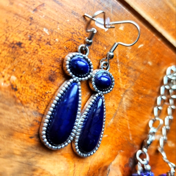 Blue Lapis Lazuli inspired Necklace with Earrings Set - Picture 5 of 17